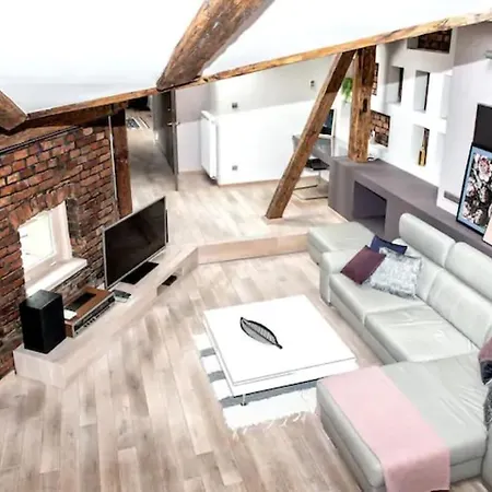 아파트 Exclusive Loft With Sauna, Ac And 3 Bathrooms *