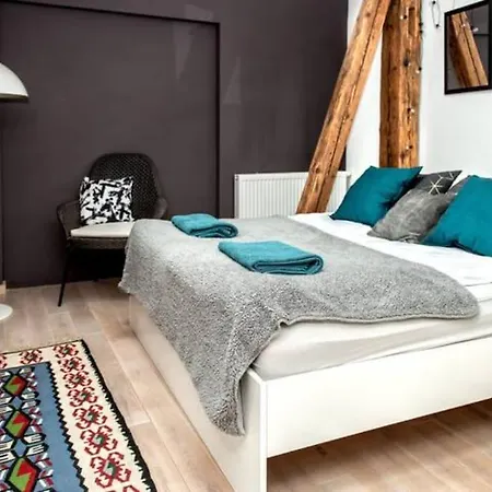 아파트 Exclusive Loft With Sauna, Ac And 3 Bathrooms